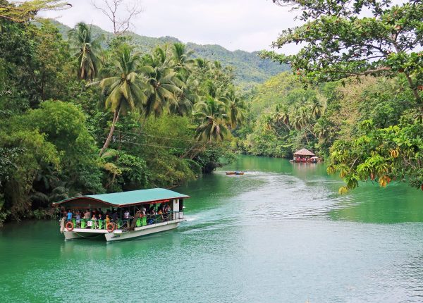 boat-cruise-on-loboc-river-bohol-shutterstock_1882929427-1.jpg_5179eca2bb-1